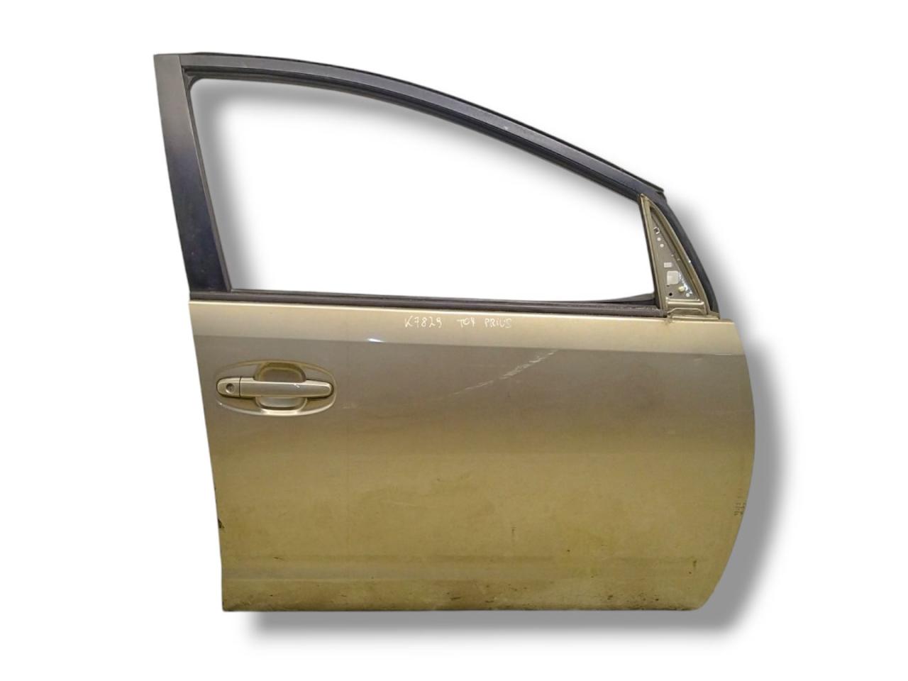 дверь передняя правая Toyota Prius 2 поколение 2006, 1.5 л., VVT-i, 1NZ-FXE, бензин, вариатор, bronze / 4s2, хетчбэк 5 дв., передний привод, правый руль, 67001-47040 - фото №1
