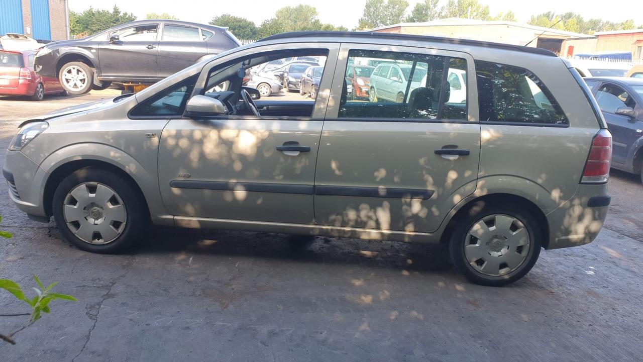 Opel Zafira 2  (B) 2007