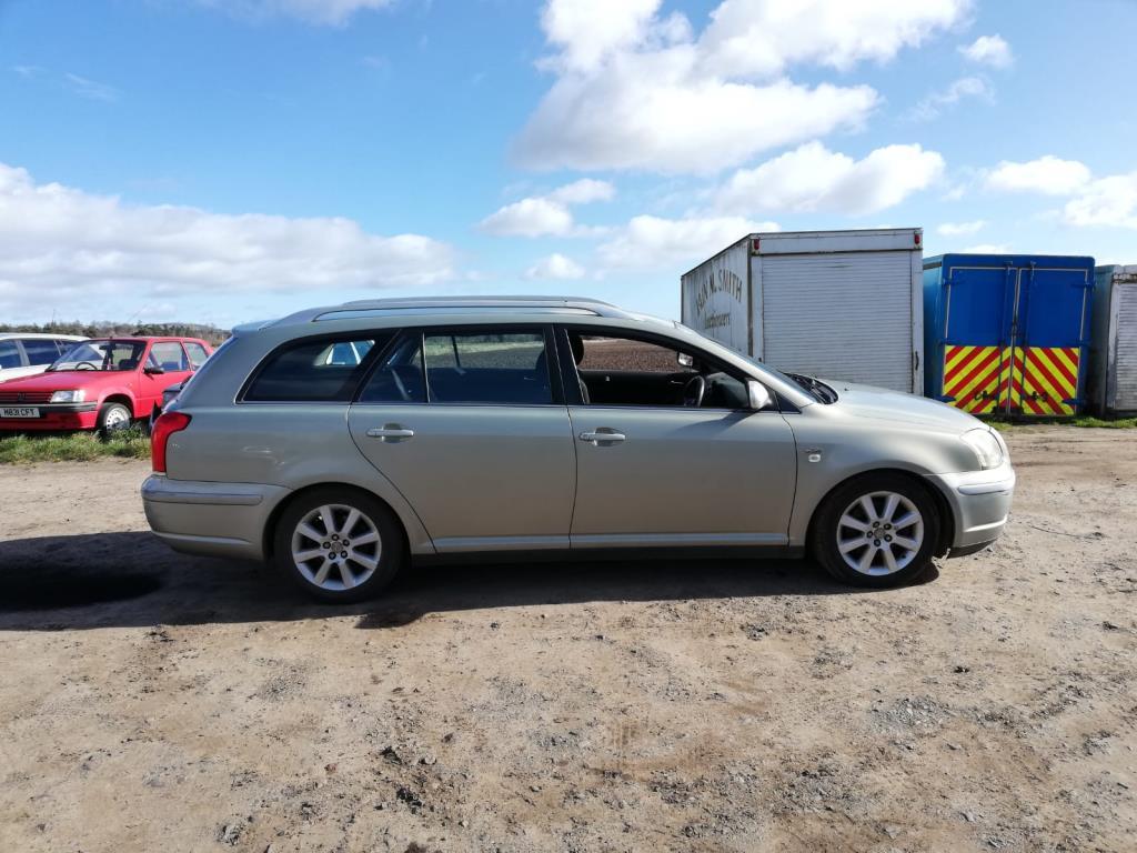 Toyota Avensis 2  (T250) 2004
