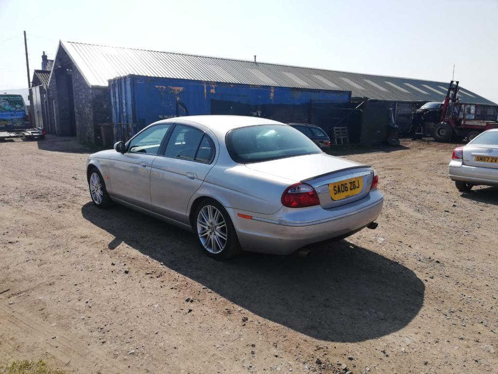 Jaguar S-Type рест. X200 2006