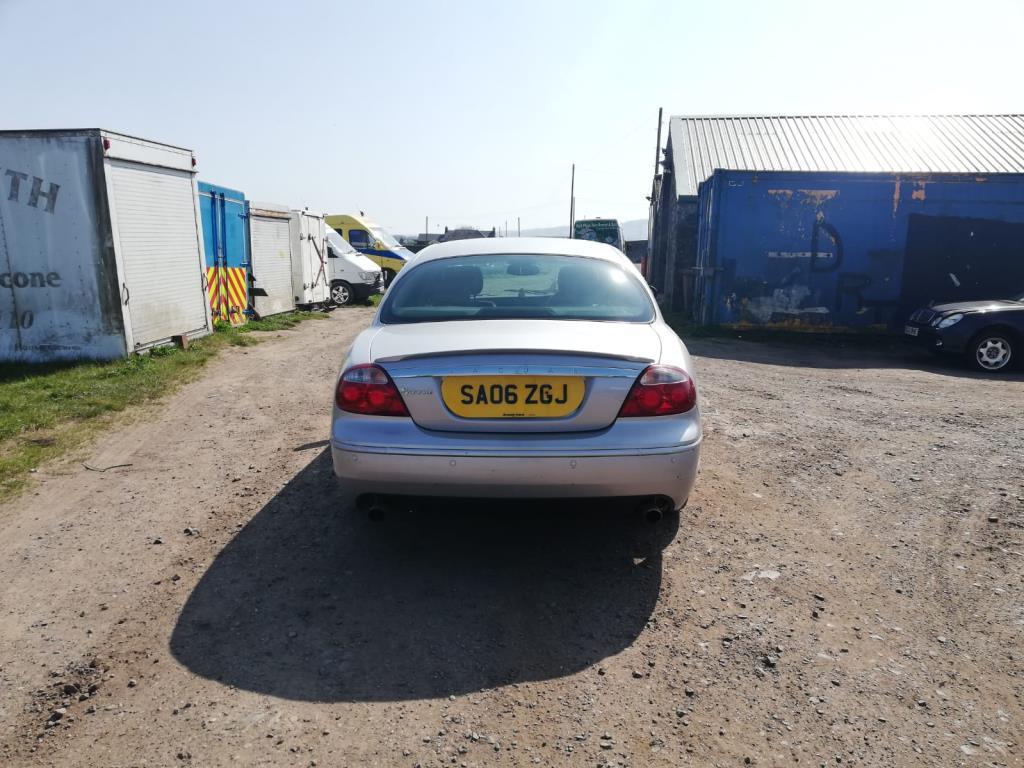 Jaguar S-Type рест. X200 2006