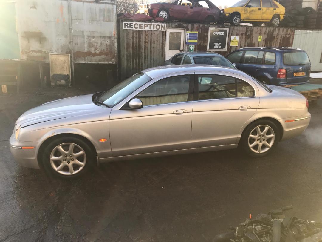 Jaguar S-Type рест. X200 2005