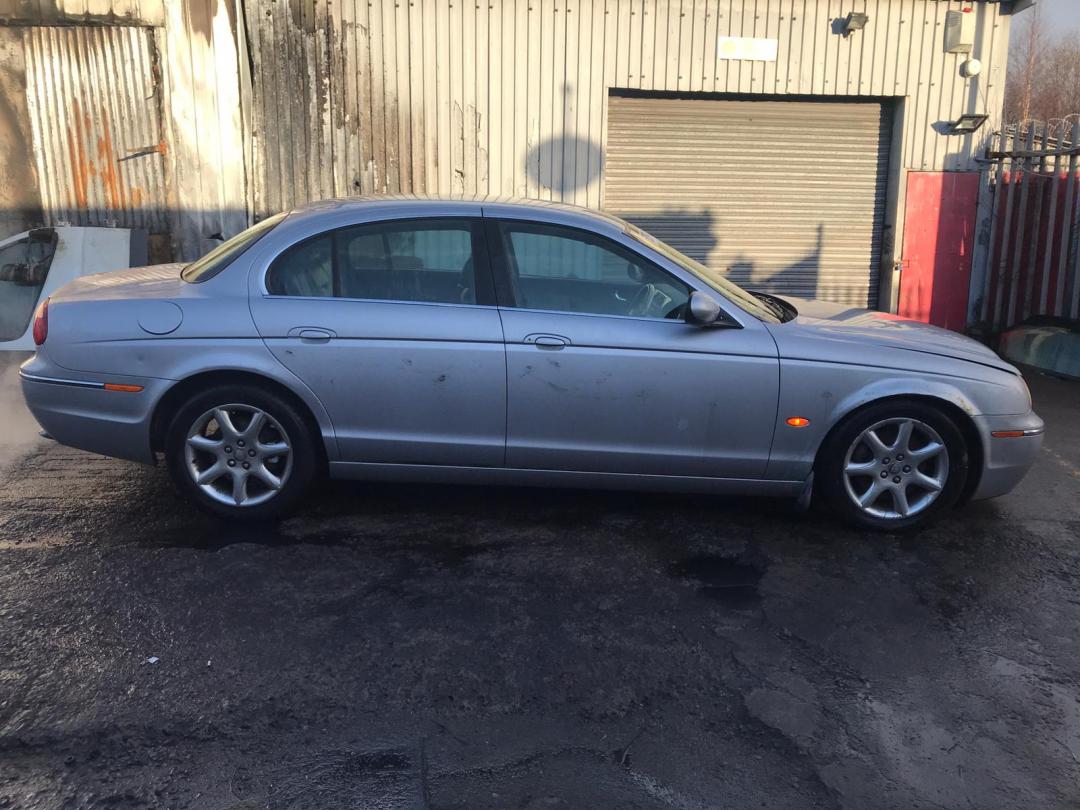 Jaguar S-Type рест. X200 2005