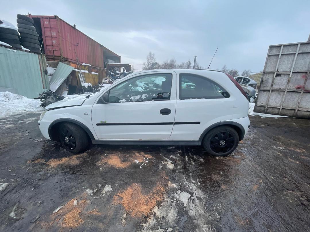 Opel Corsa C рест. 2003