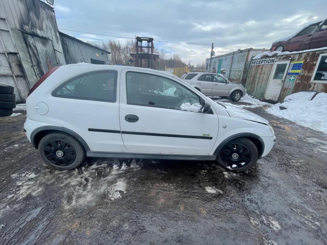 Opel Corsa C рест. 2003