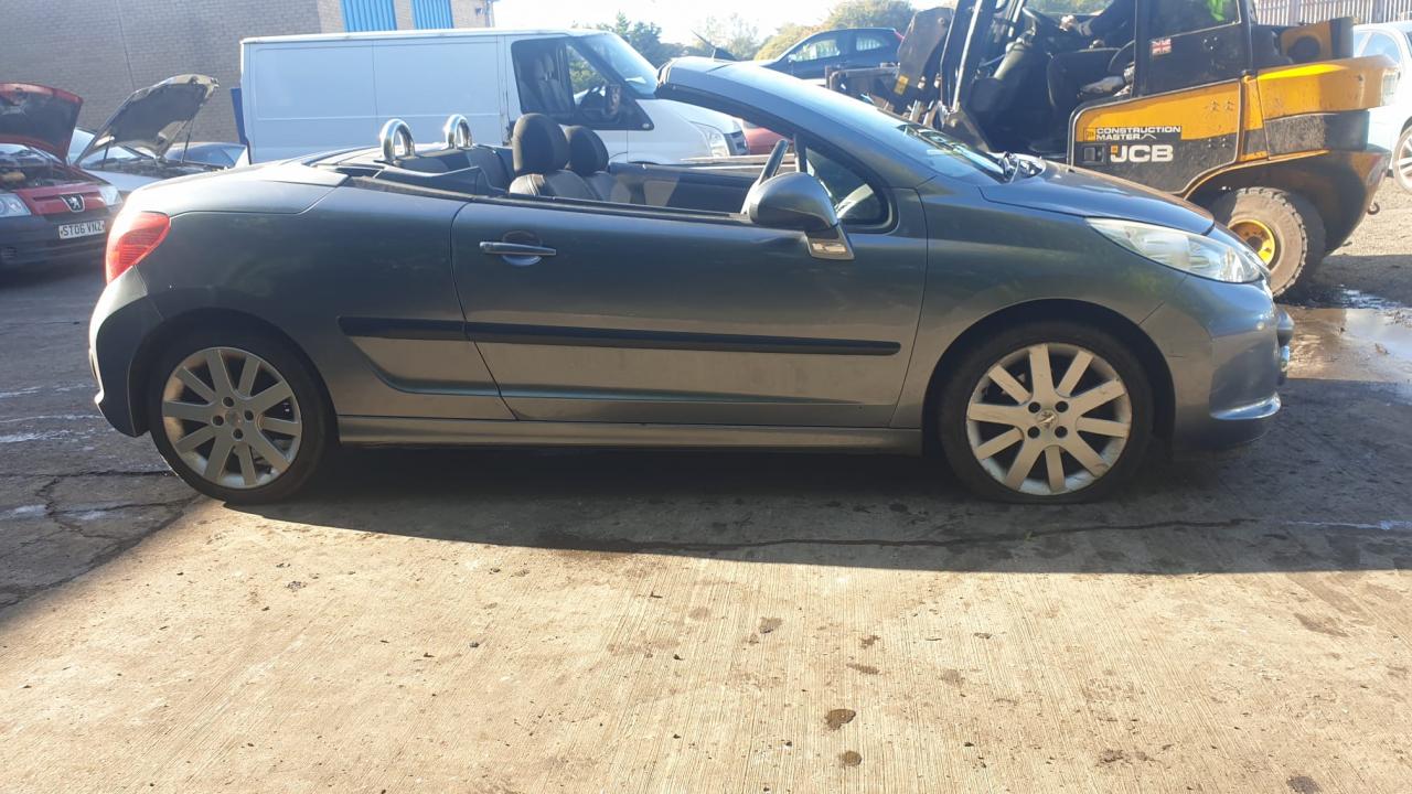 Peugeot 207CC 2007