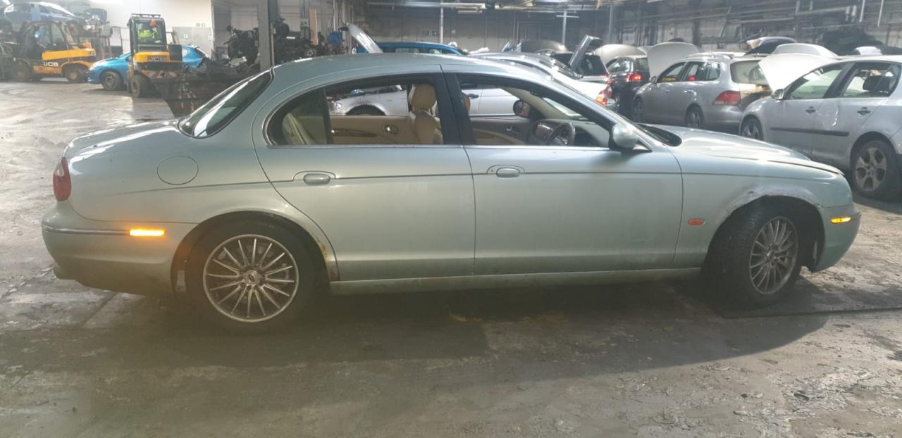 Jaguar S-Type рест. X200 2005