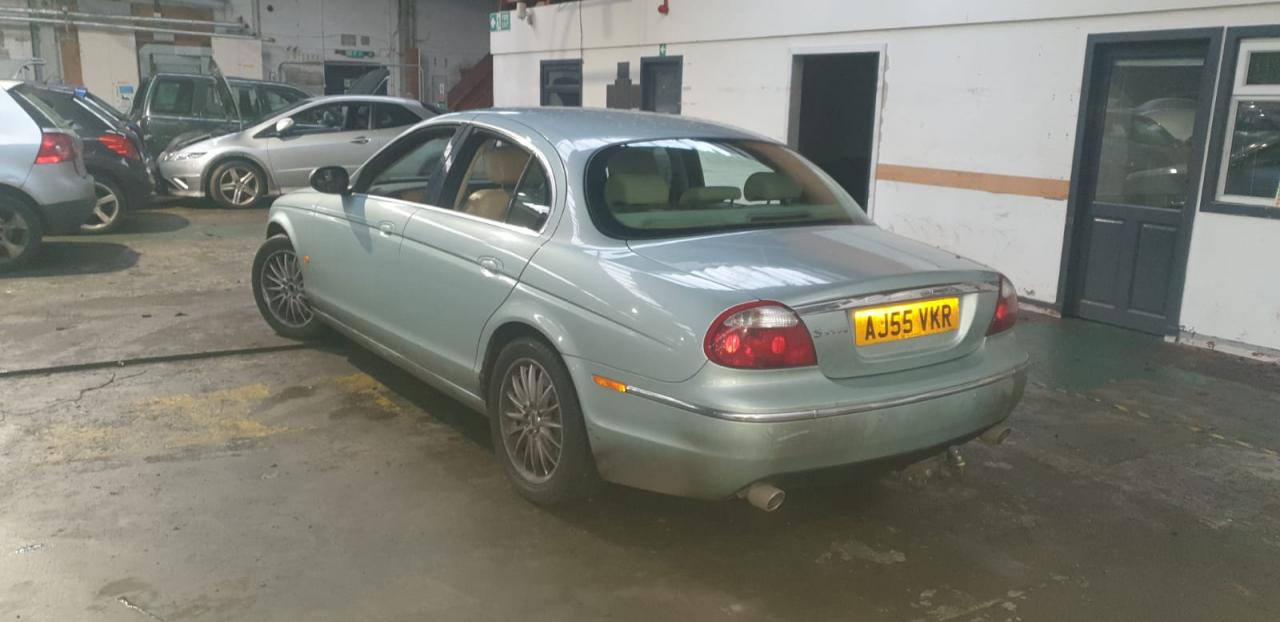 Jaguar S-Type рест. X200 2005