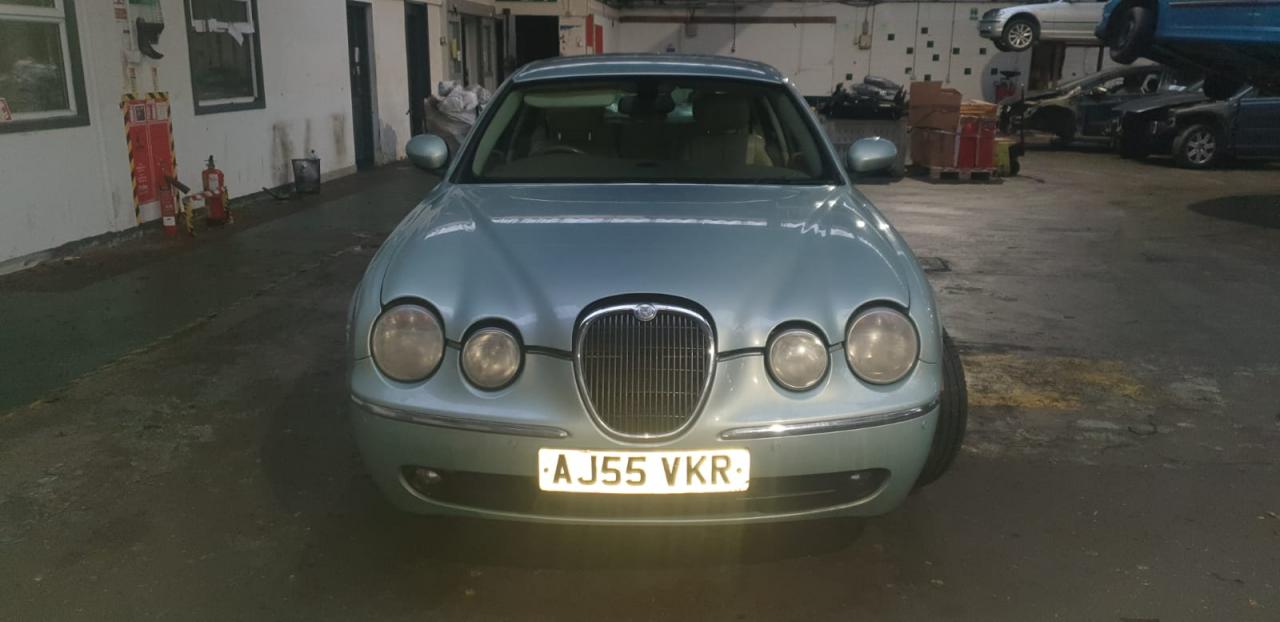 Jaguar S-Type рест. X200 2005