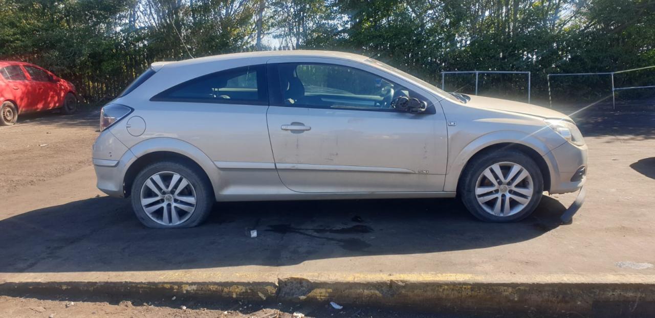 Opel Astra GTC H рест. 2008