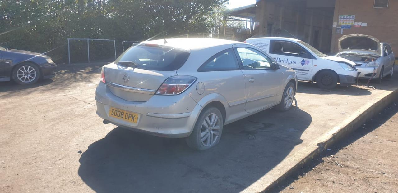Opel Astra GTC H рест. 2008