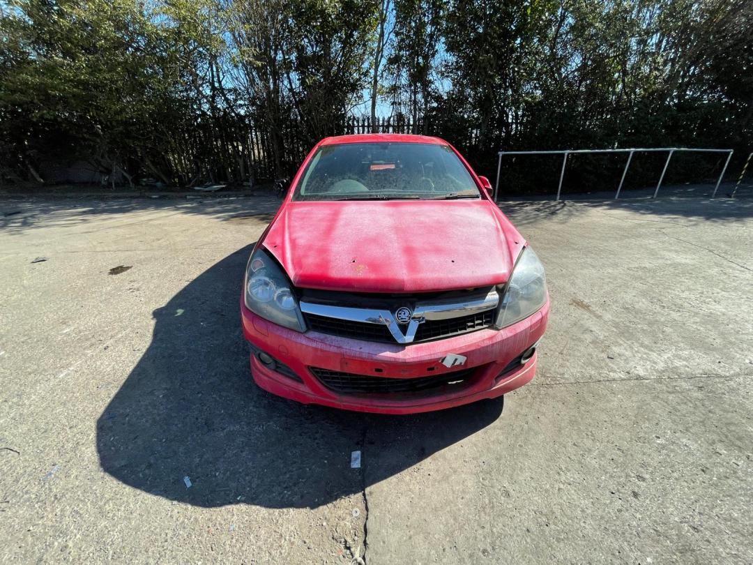 Opel Astra GTC H рест. 2009