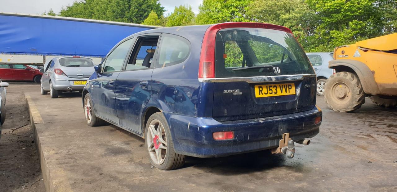 Honda Stream  RN3 2003