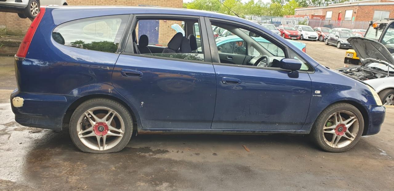 Honda Stream  RN3 2003