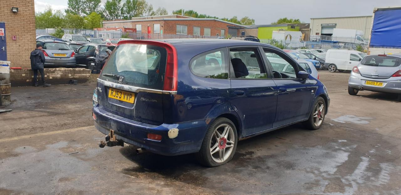 Honda Stream  RN3 2003