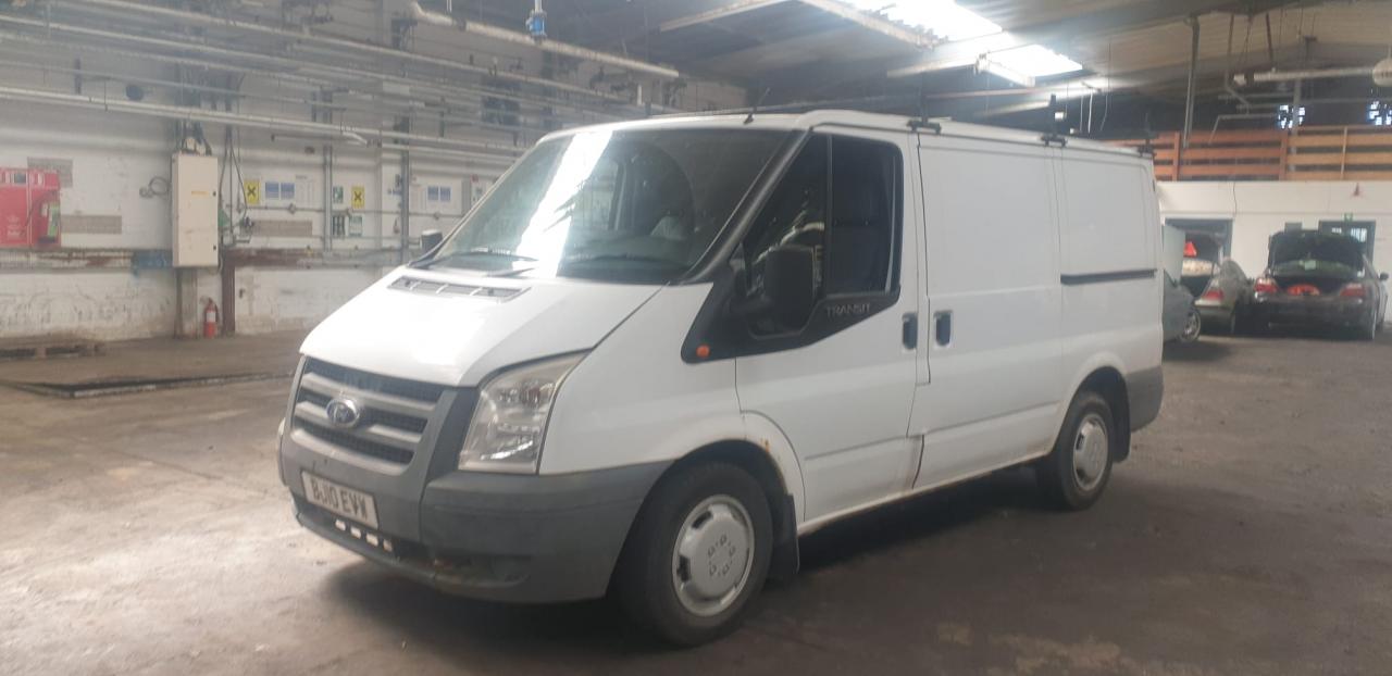Ford Transit 7 2010