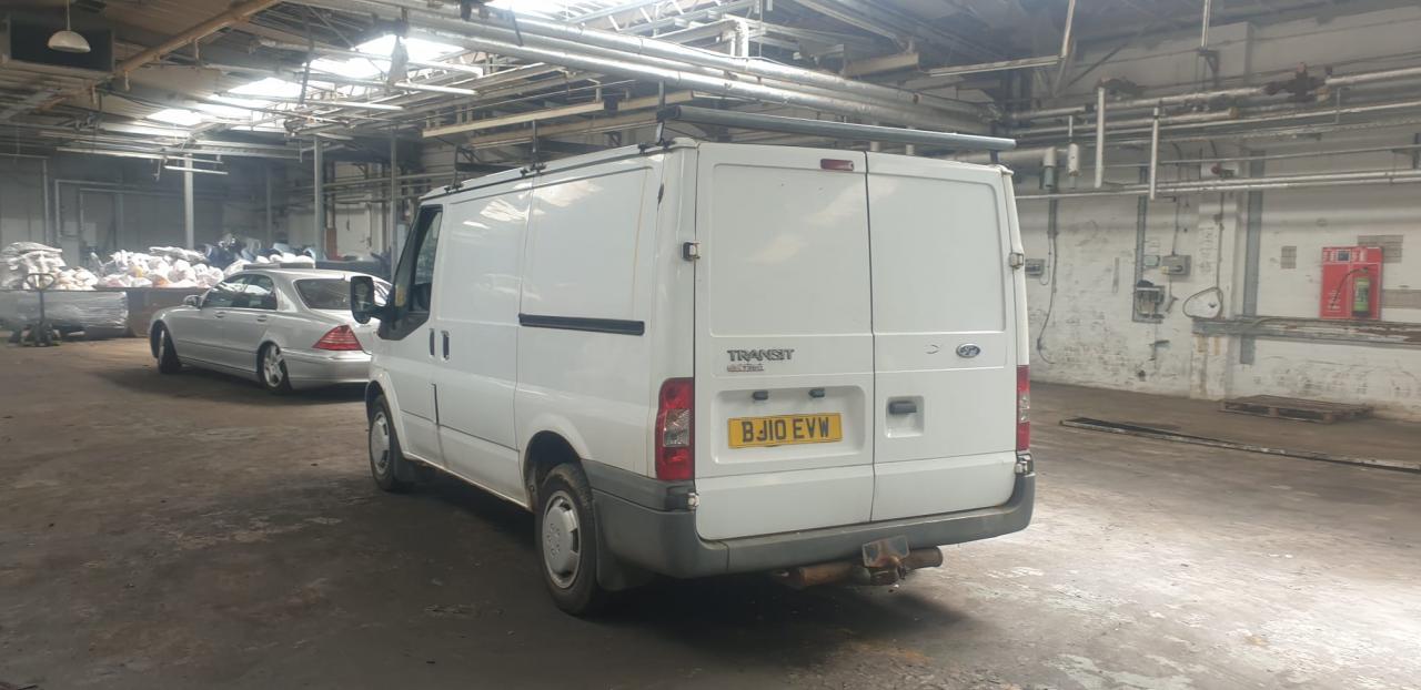 Ford Transit 7 2010