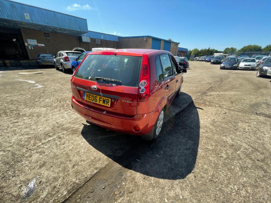 Ford Fiesta 5  рест. 2006