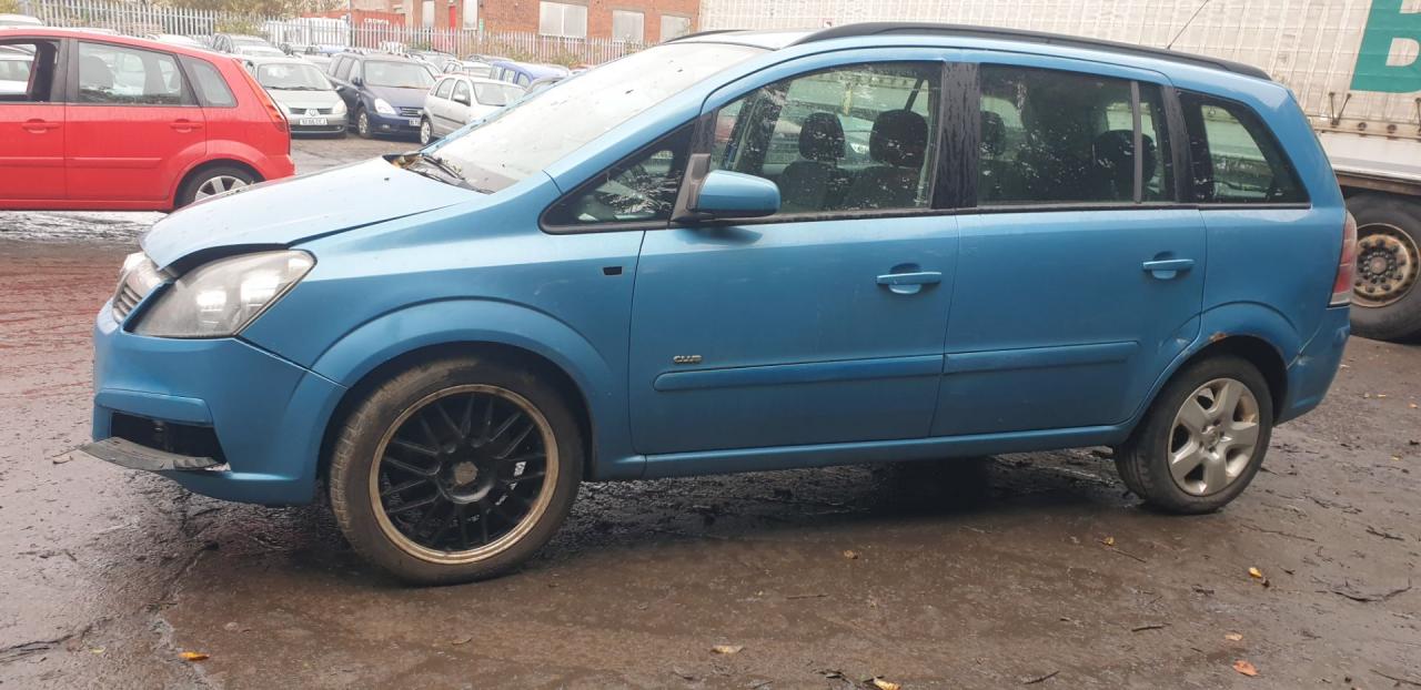 Opel Zafira 2  (B) 2006