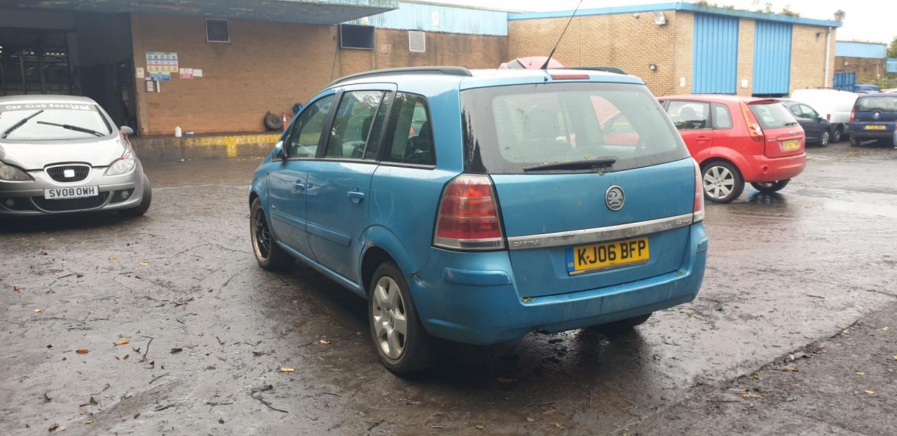 Opel Zafira 2  (B) 2006