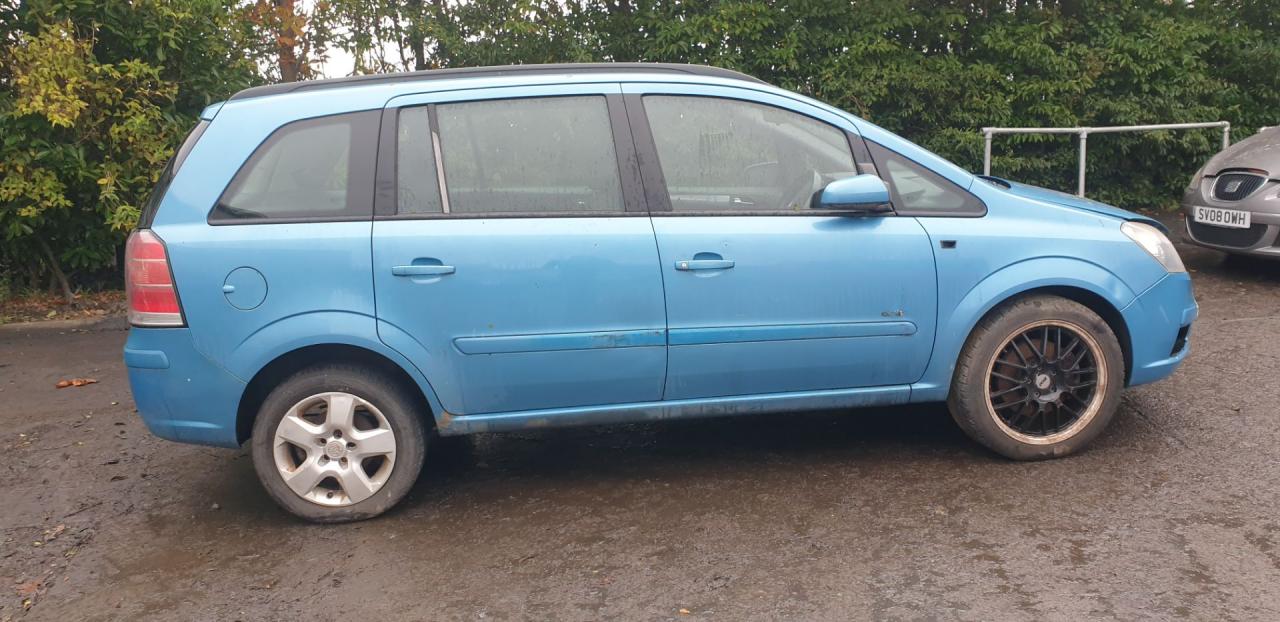 Opel Zafira 2  (B) 2006