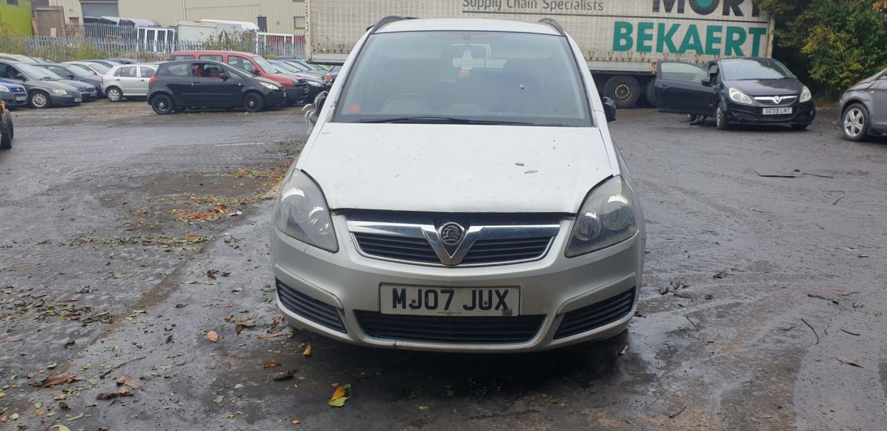 Opel Zafira 2  (B) 2007