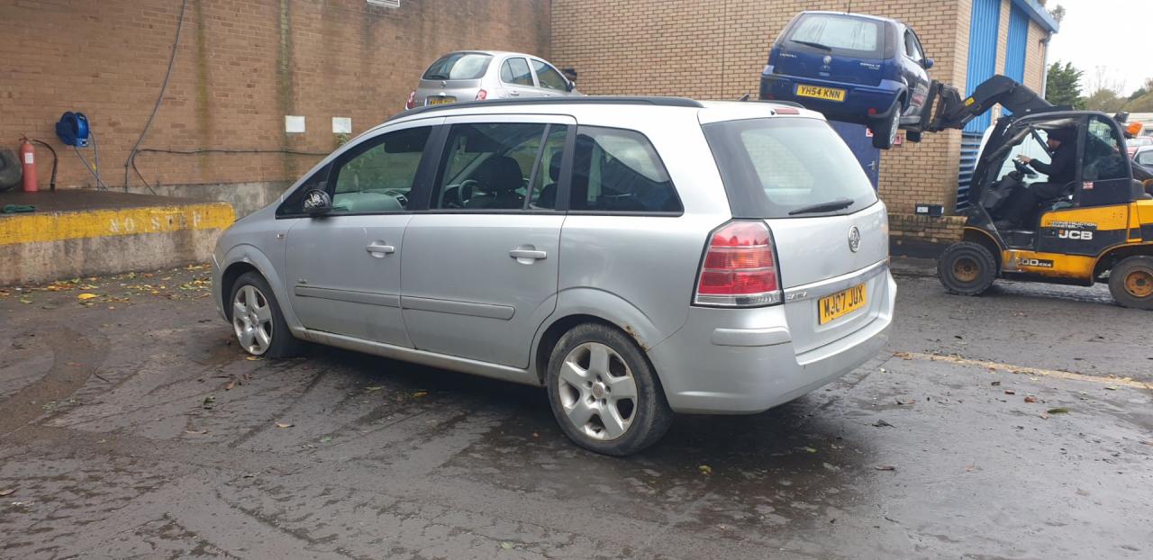 Opel Zafira 2  (B) 2007