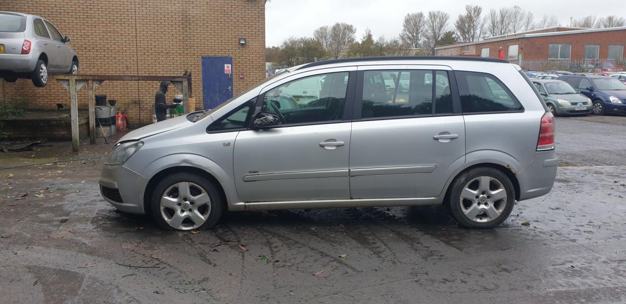 Opel Zafira 2  (B) 2007