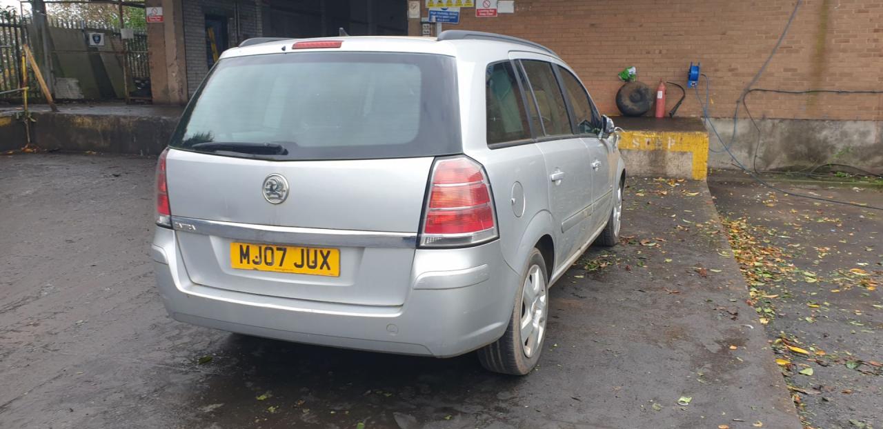Opel Zafira 2  (B) 2007