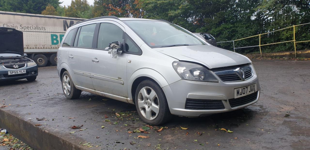 Opel Zafira 2  (B) 2007