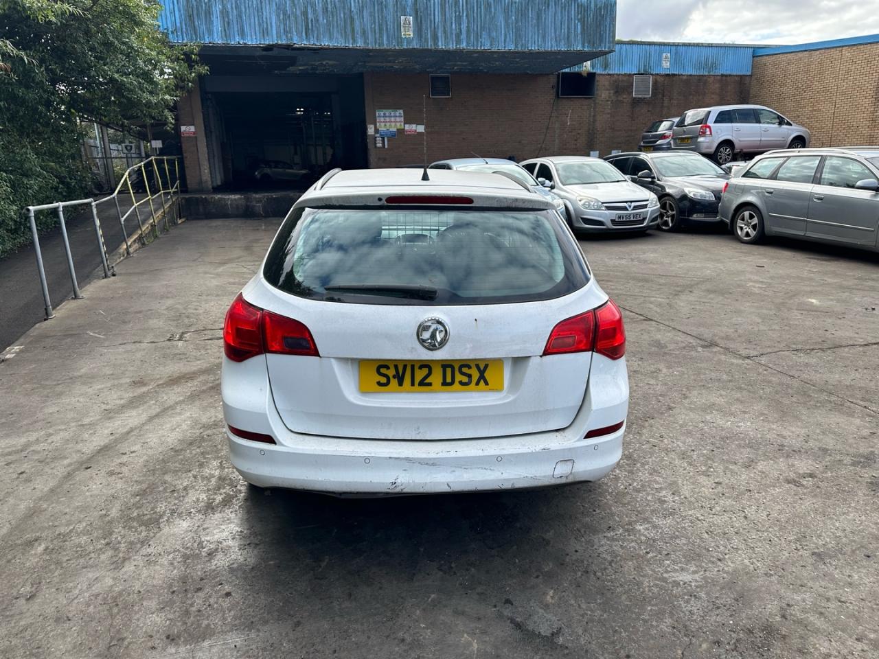 Opel Astra J 2012