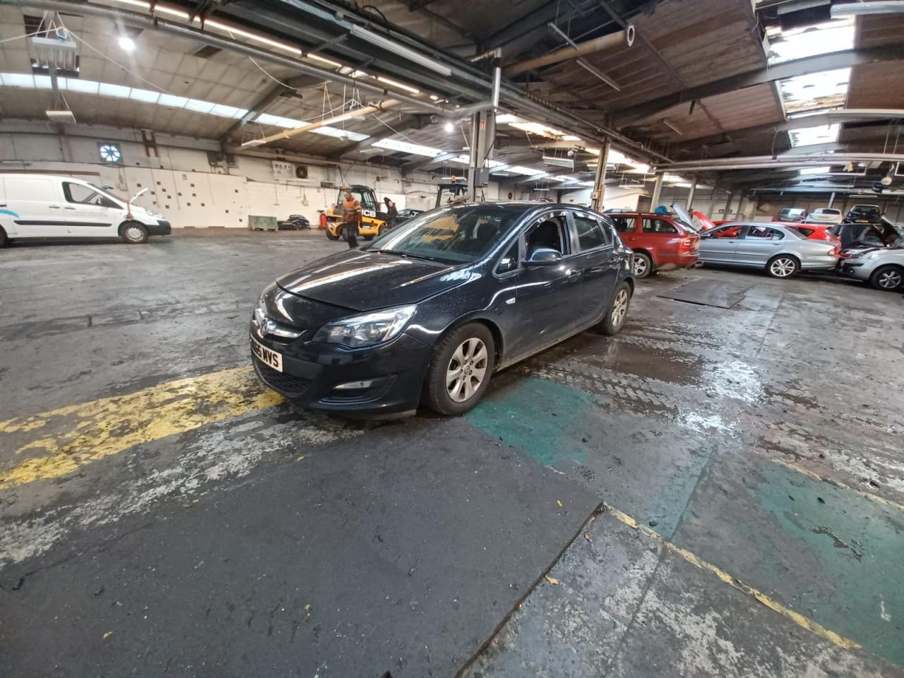 Opel Astra J рест. 2015