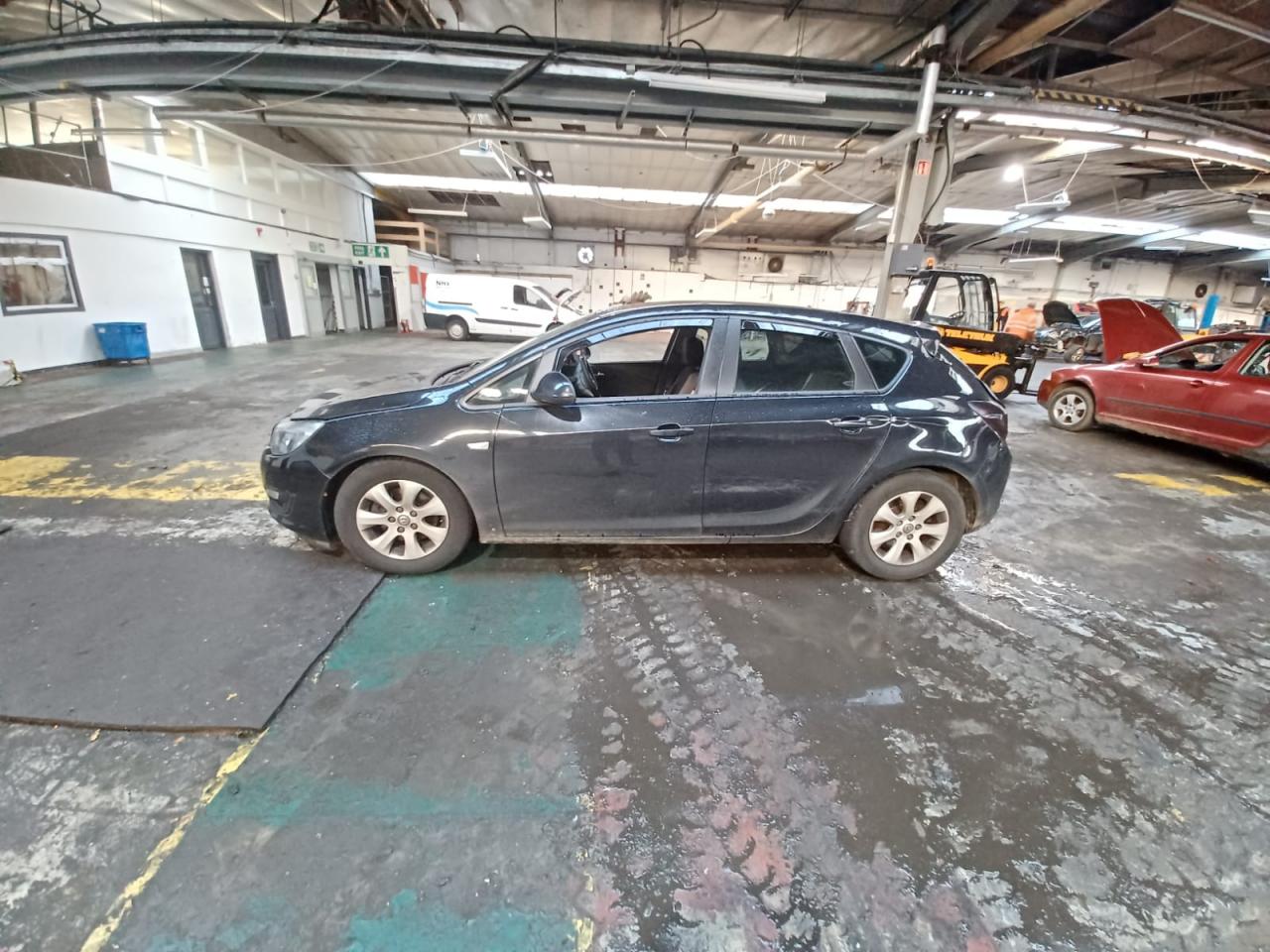 Opel Astra J рест. 2015
