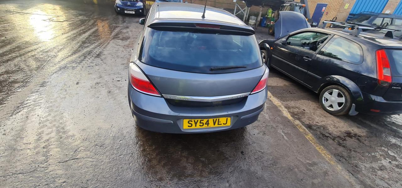 Opel Astra H 2004