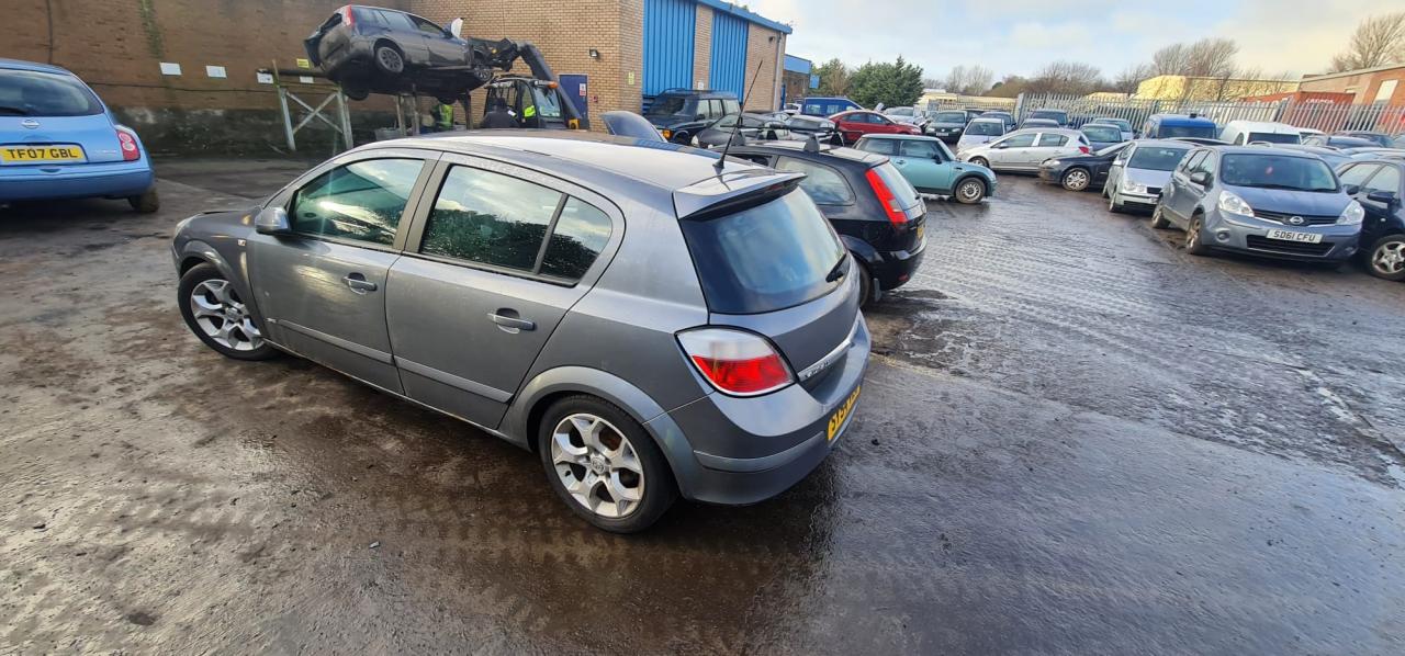 Opel Astra H 2004