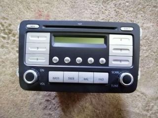 магнитола Volkswagen Jetta 5 поколение 2008, 1K0035161D