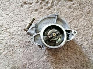 насос вакуумный Audi A4 B7 2005, 3.0 л., TDi, дизель, 057145100P