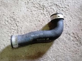 патрубок интеркулера Volkswagen Touran 1 поколение 2004, 1K0145831B