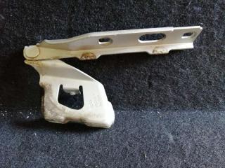 петля капота левая Audi A5 8T 2008, 3.2 л., бензин, 8T0823301B