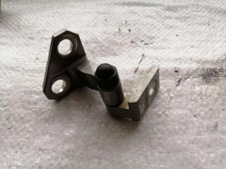 петля двери Volkswagen Passat B7 2012, 2.0 л., дизель, 3C4833402D