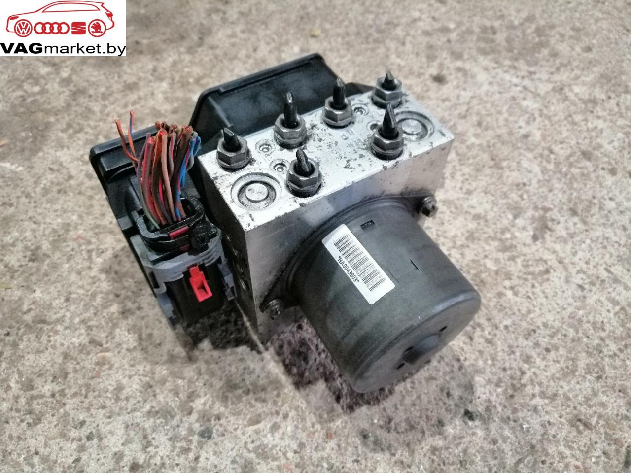 блок ABS Volkswagen Tiguan 1 поколение 2008, 2.0 л., дизель, 5N0614517F, 5N0614517N - фото №1
