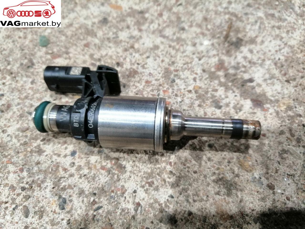 форсунка Audi A4 B9 2016, 1.4 л., бензин, 04E906036Q - фото №1