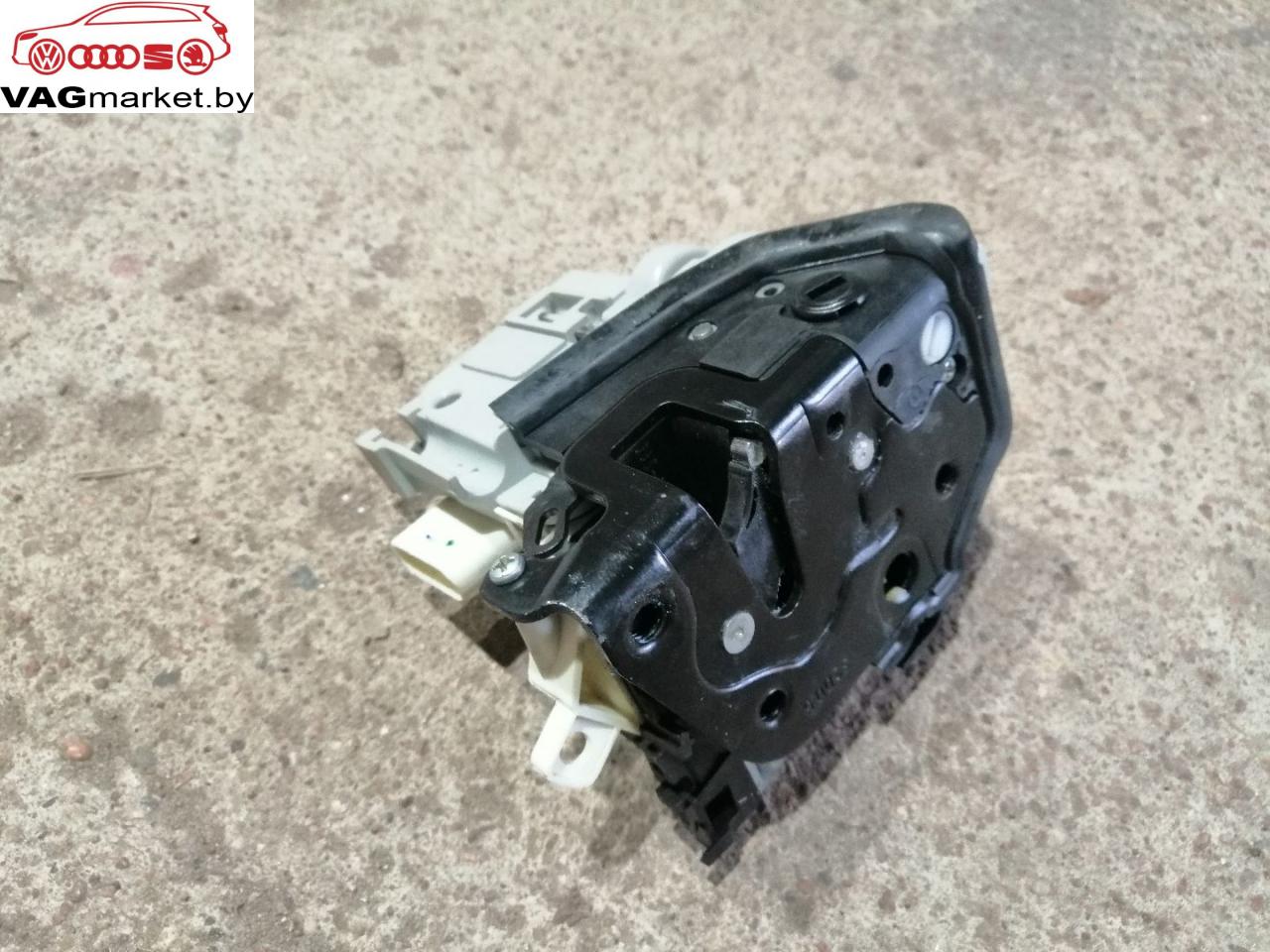 замок двери задней правой Audi A4 B9 2016, 1.4 л., бензин, 8X0839016E - фото №1