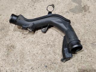 патрубок интеркулера Volkswagen Tiguan 1 поколение 2008, 2.0 л., дизель, 5N0145770