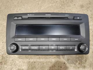 магнитола Skoda Octavia 2 поколение (A5) [рестайлинг] 2011, 1.4 л., бензин, 1Z0035161M