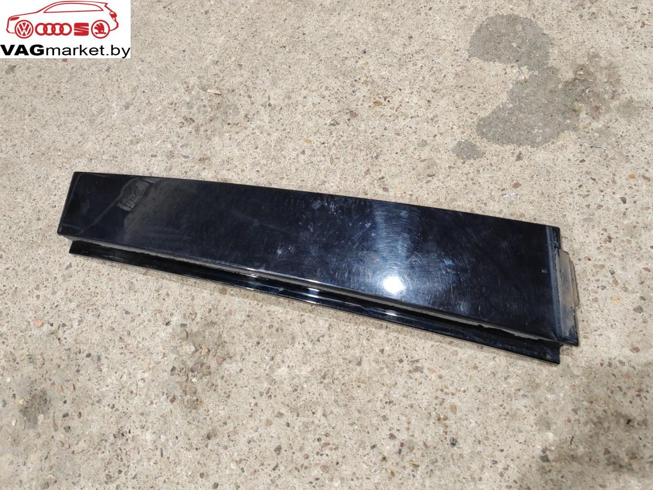 молдинг двери задней левой Volkswagen Tiguan 1 поколение 2008, 2.0 л., дизель, 5N0839901A - фото №1