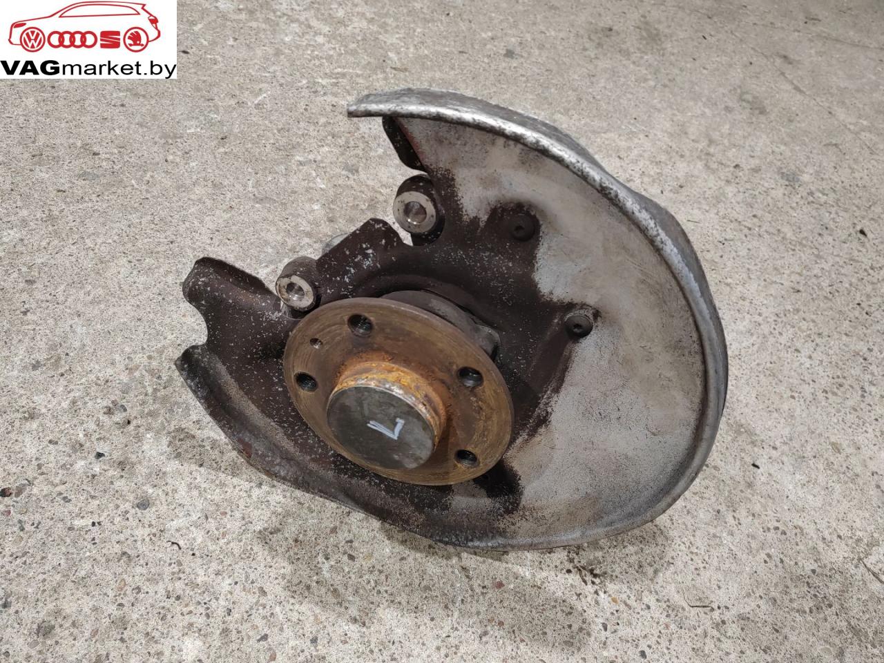 кулак задний левый Audi A4 B8/8K 2008, 1.8 л., бензин, 8K0505431AG - фото №1