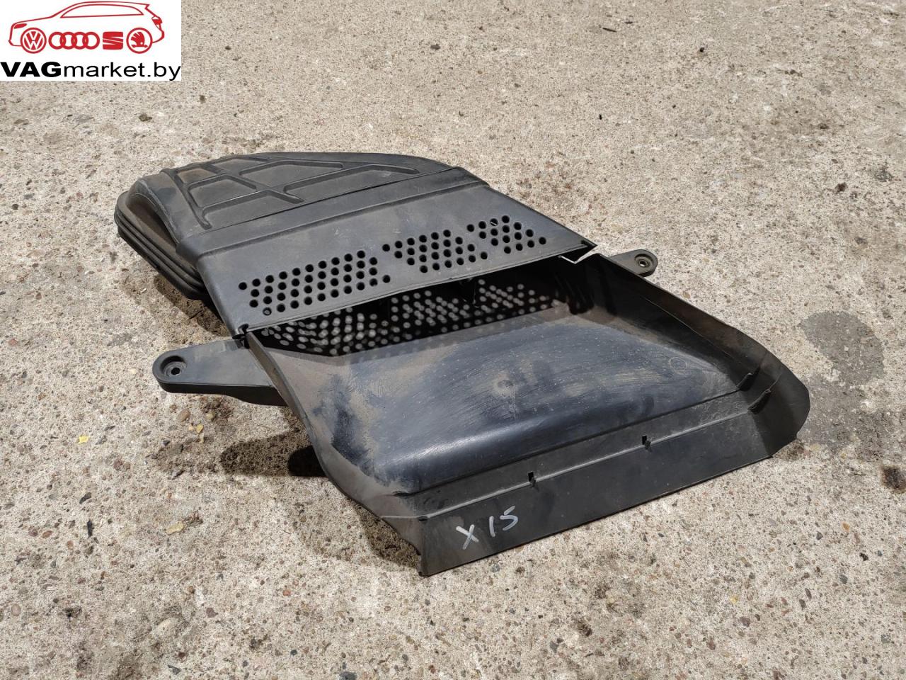 воздухозаборник Audi A4 B8/8K 2008, 1.8 л., бензин, 8K0129617 - фото №1