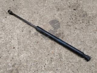 амортизатор крышки багажника (3-5 двери) Volkswagen Tiguan 1 поколение 2011, 2.0 л., дизель, 5N0827550D