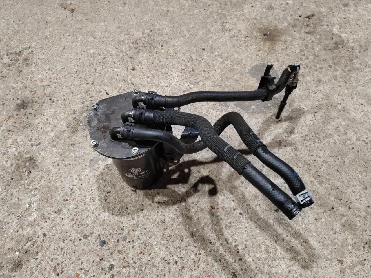 корпус топливного фильтра Skoda Octavia 3 поколение (A7) 2016, 2.0 л., дизель, 5Q0127400F - фото №1